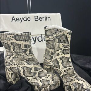 Aeyde Berlin Snake Print Boots - Black and Cream